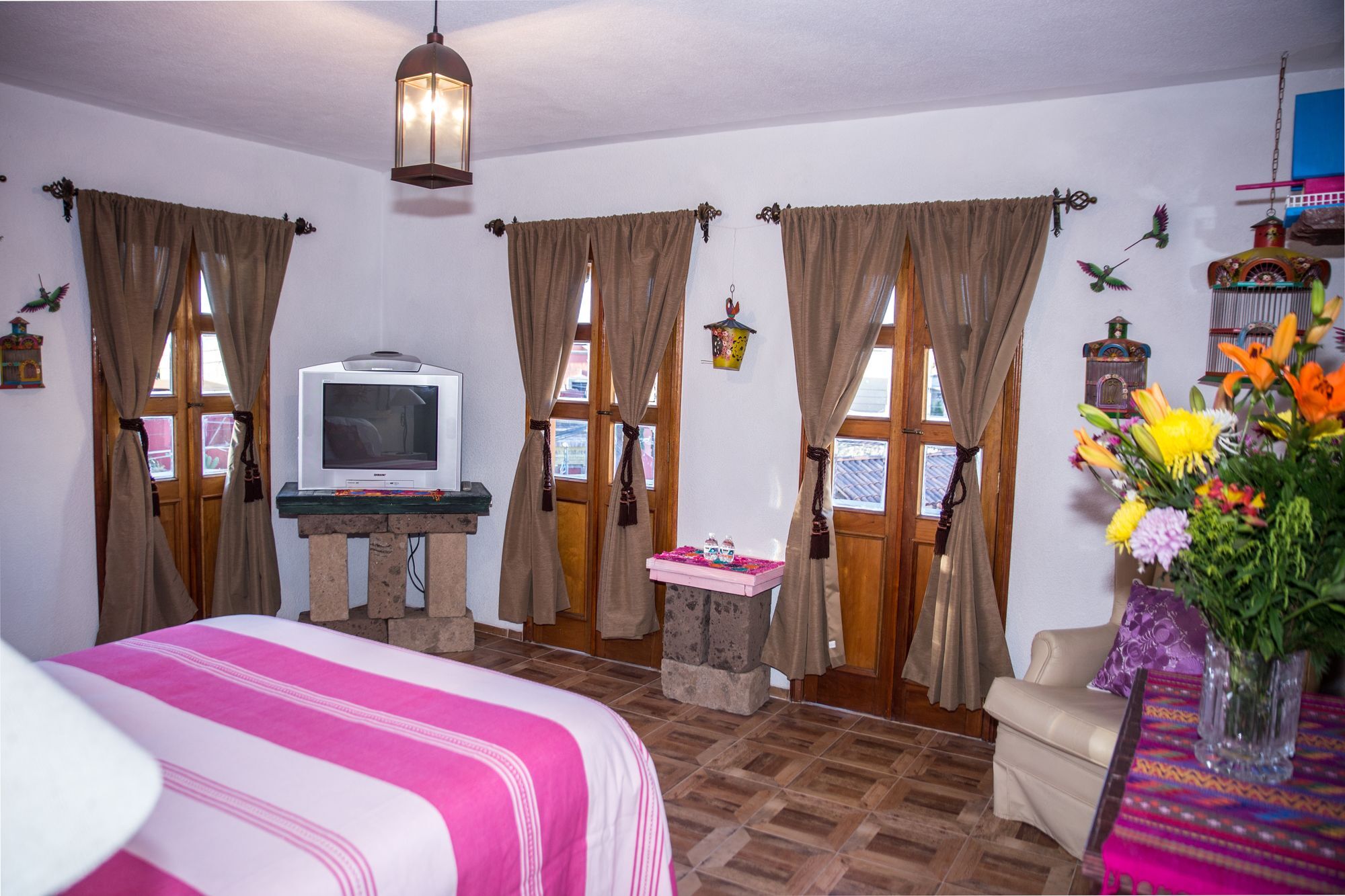 サン・ミゲル・デ・アジェンデ Tu Casa En El Parque Bed & Breakfast エクステリア 写真